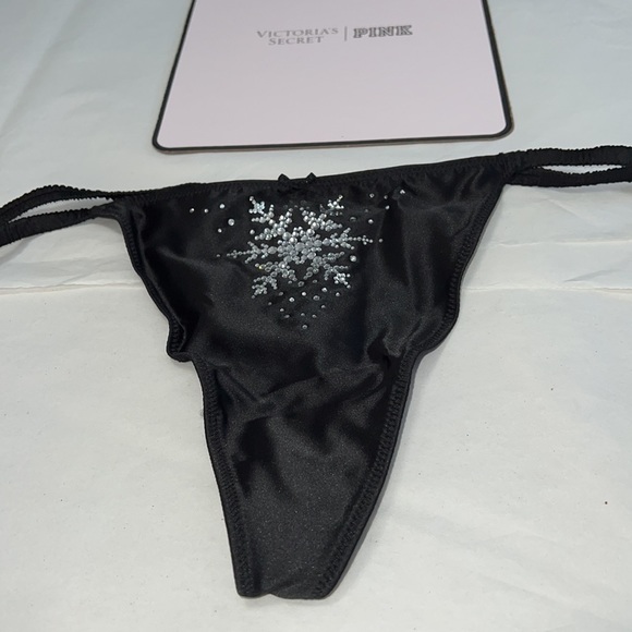 Victoria's Secret Rhinestones VString THONG Panty XL - Picture 6 of 11